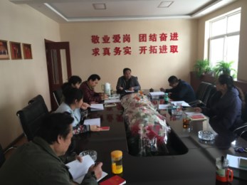 甘肃省曲艺团党支部召开党员大会传达学习省委和集团党委文件内容精神