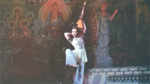 45载花雨纷飞，几代人的经典回忆，中国民族舞剧之最《丝路花雨》今日开票！