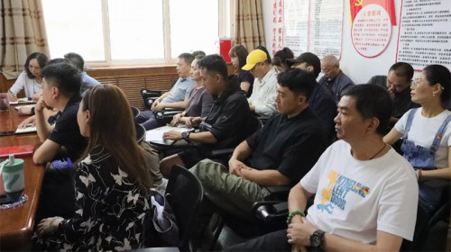 甘肃演艺集团话剧院党总支开展深入贯彻中央八项规定精神专题..