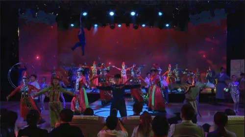 创新文旅融合情景剧《来甘肃·阅中国》在甘肃省研学旅行大会上精彩上演。